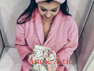 Annie_Astie