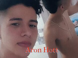 Aron_Hott