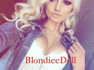 BlondieeDoll