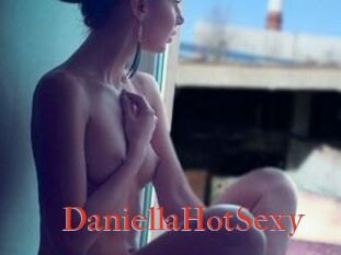 DaniellaHotSexy