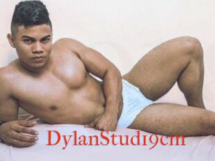 DylanStud19cm