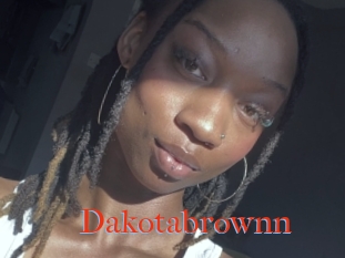 Dakotabrownn