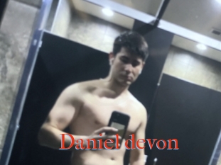 Daniel_devon