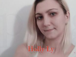 Holly_Ly