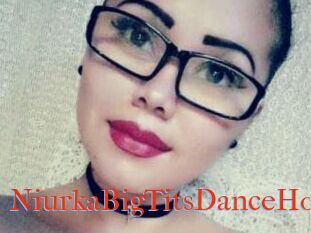 NiurkaBigTitsDanceHot