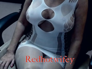 Redhotwifey