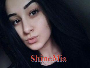 ShineMia