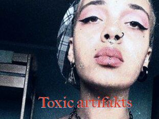 Toxic_artifakts